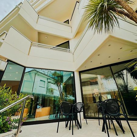 Hotel President - Vintage Hotel In Centro Riccione Luaran gambar