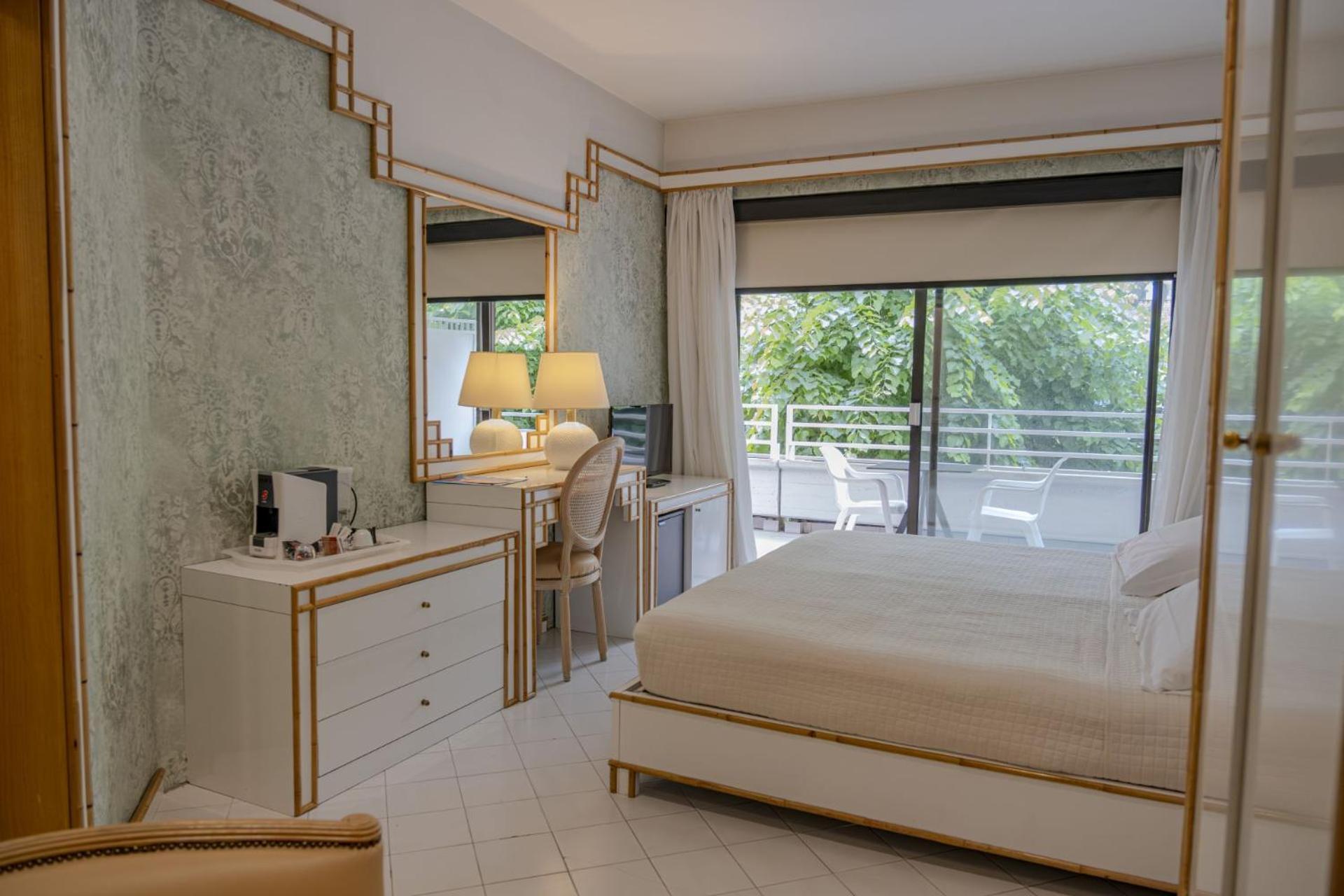 Hotel President - Vintage Hotel In Centro Riccione Luaran gambar