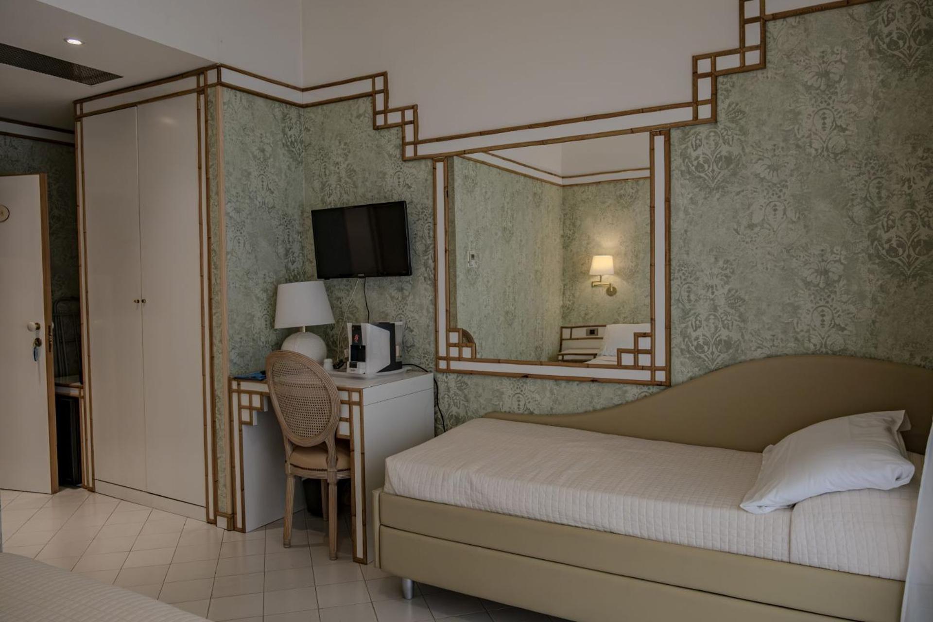 Hotel President - Vintage Hotel In Centro Riccione Luaran gambar