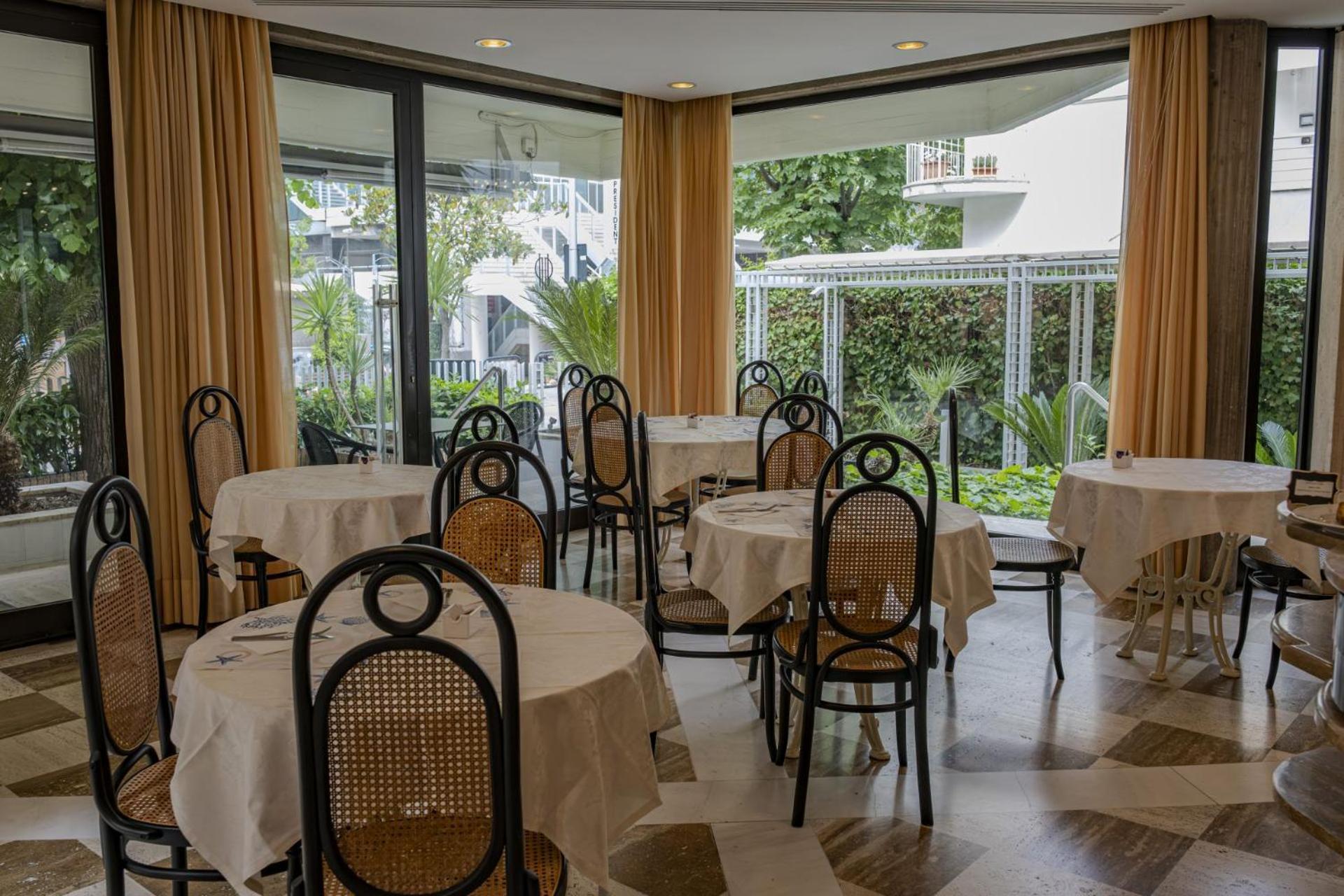 Hotel President - Vintage Hotel In Centro Riccione Luaran gambar
