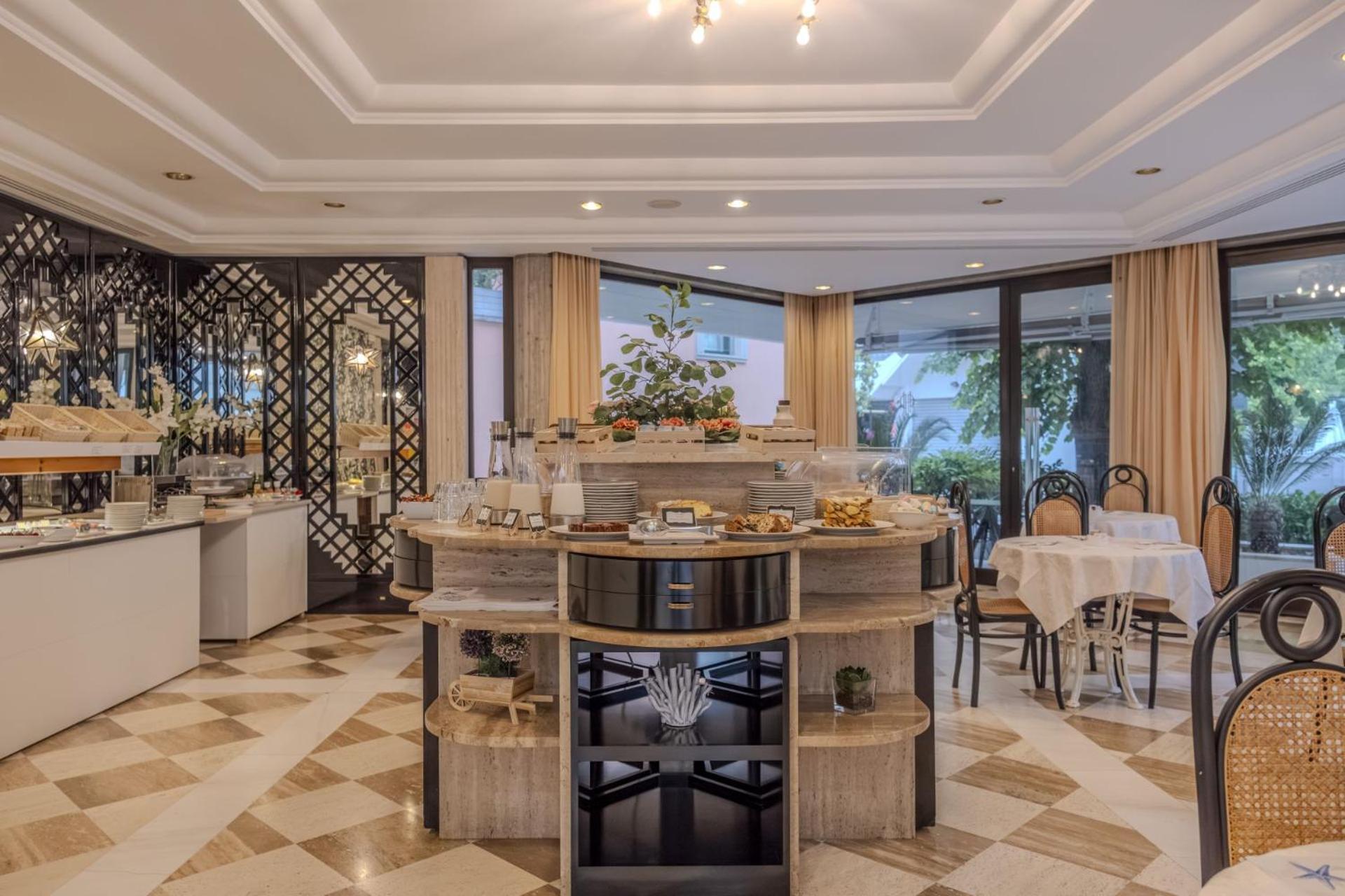Hotel President - Vintage Hotel In Centro Riccione Luaran gambar