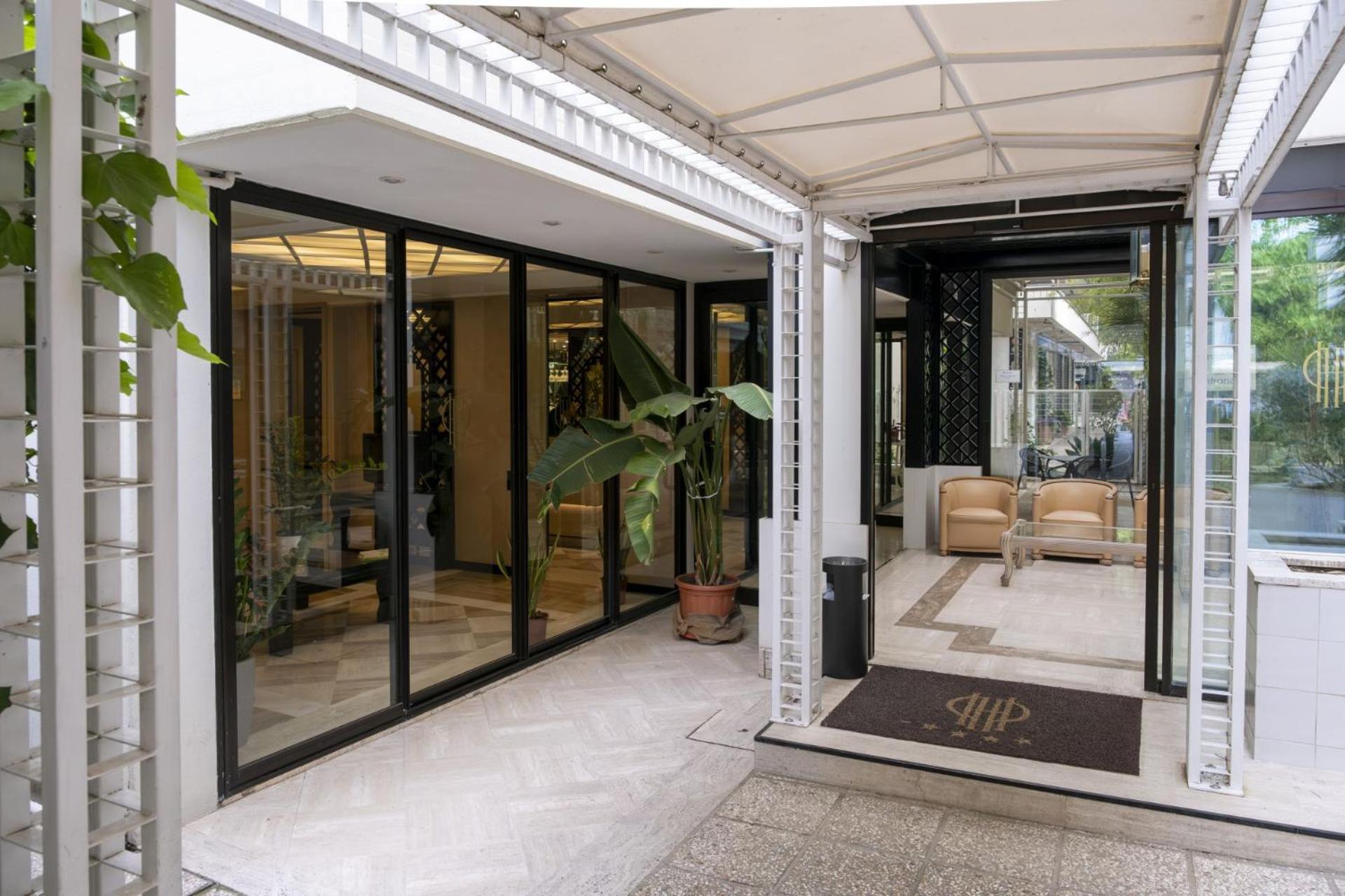 Hotel President - Vintage Hotel In Centro Riccione Luaran gambar