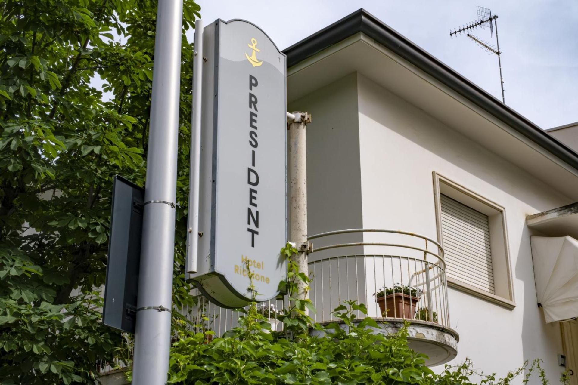 Hotel President - Vintage Hotel In Centro Riccione Luaran gambar