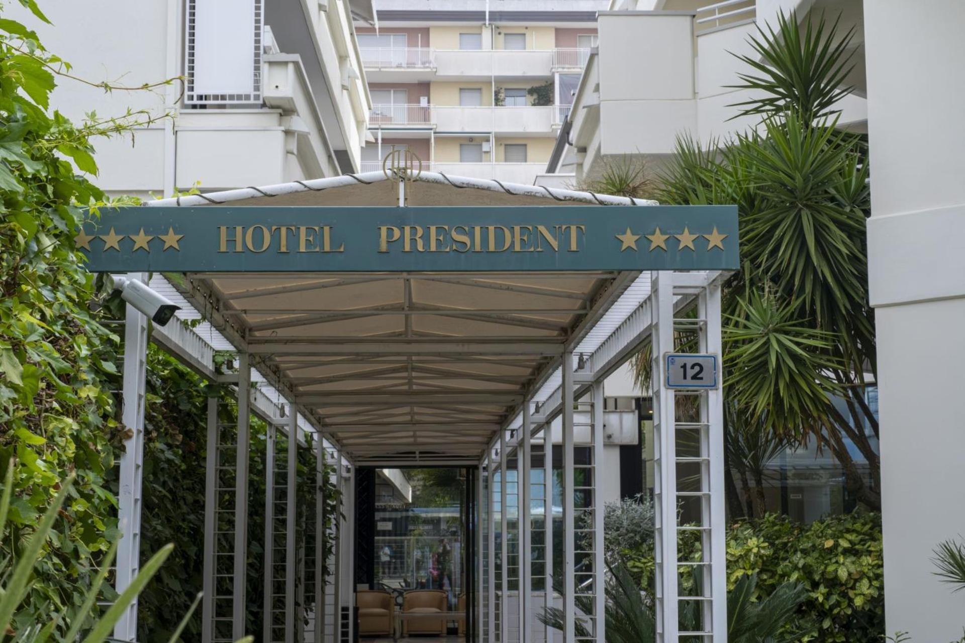 Hotel President - Vintage Hotel In Centro Riccione Luaran gambar