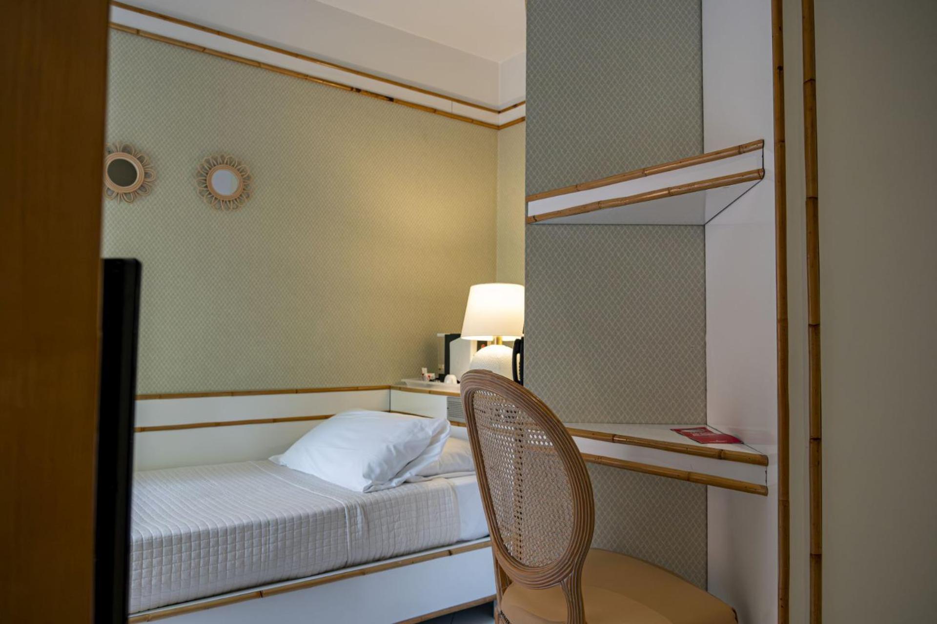 Hotel President - Vintage Hotel In Centro Riccione Bilik gambar
