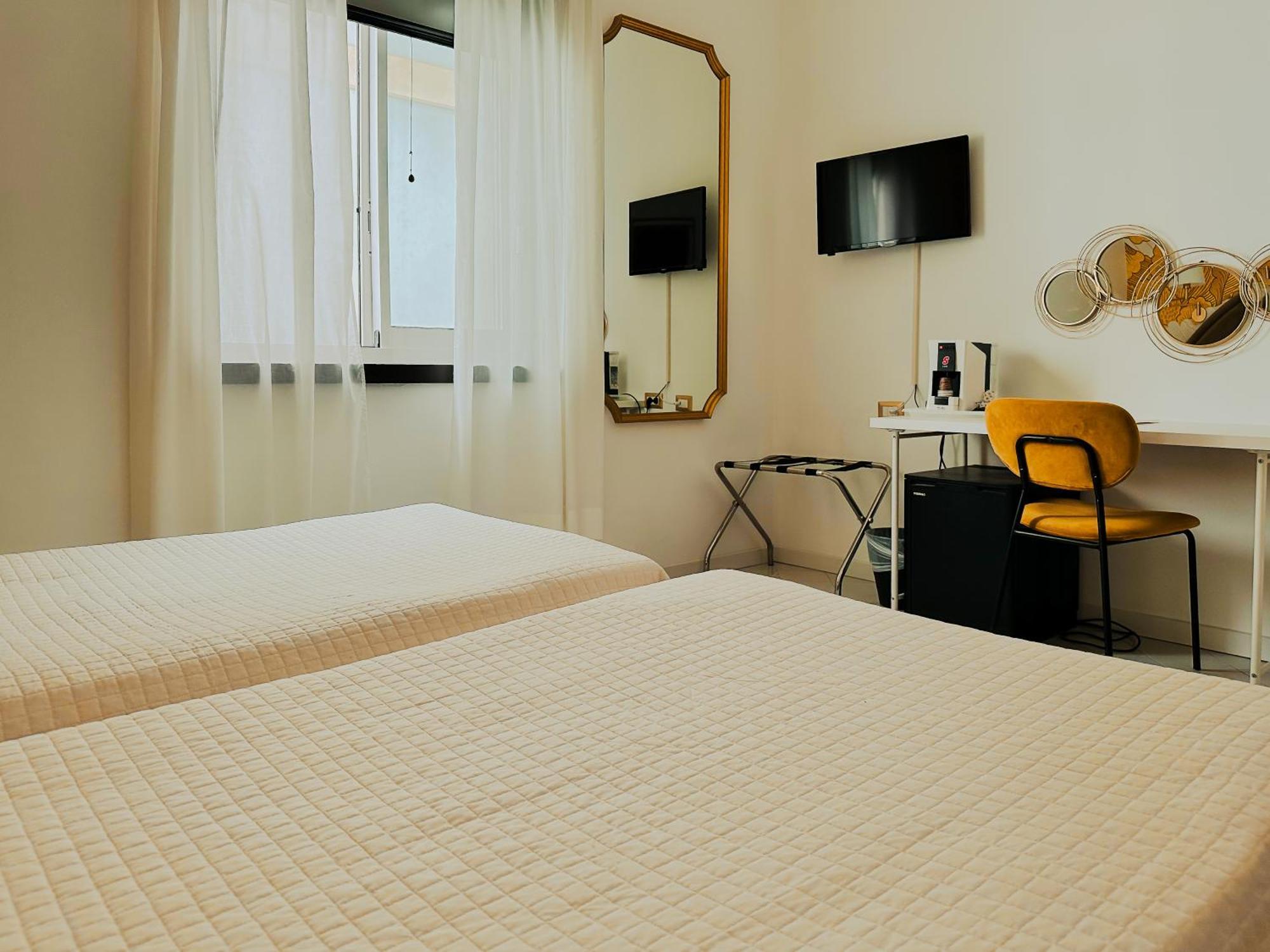 Hotel President - Vintage Hotel In Centro Riccione Bilik gambar